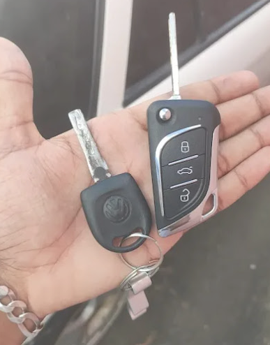 Alex Chaveiro 24h - Foto 3