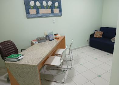 Dra. Adriana M Almeida - Foto 4