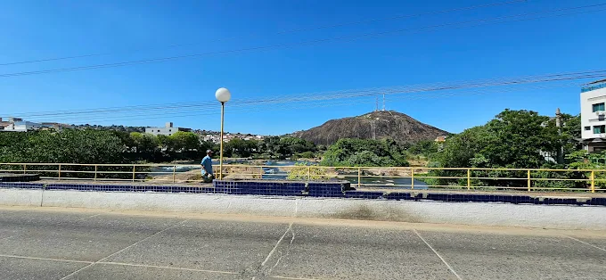 PONTE MAGALHÃES PINTO: PAISAGEM URBANA COM VISTA PARA O RIO MUCURI - Foto 1