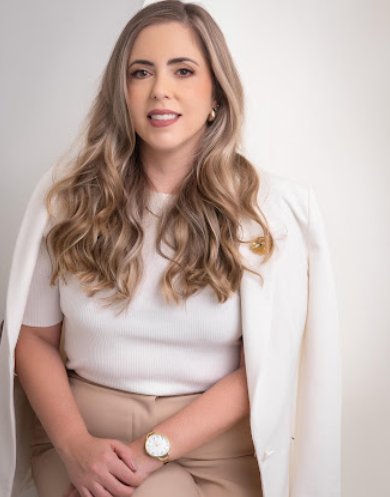 Dra. Thaís Paradellas Pediatra em Nanuque